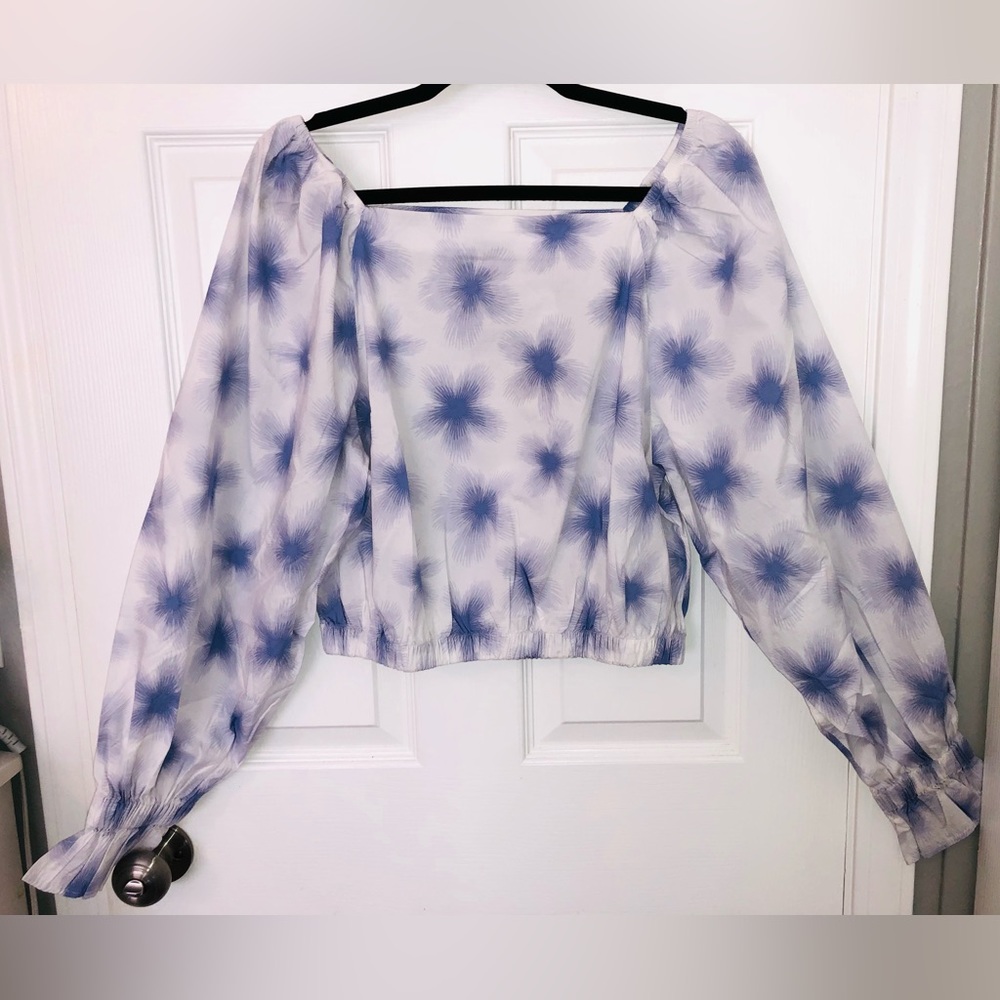 Levis blouse (Updated sizes)